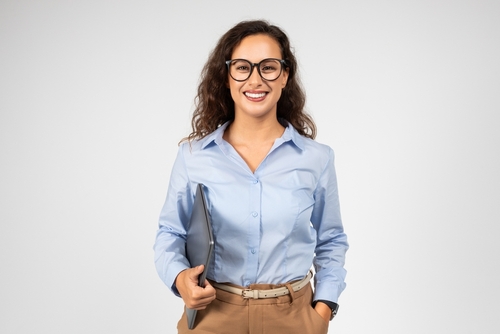 Mujer cliente contenta